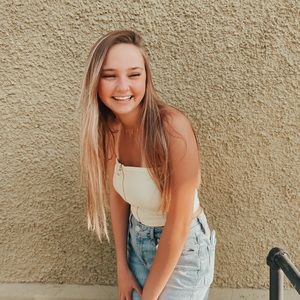 Meet your Posher, Brittney